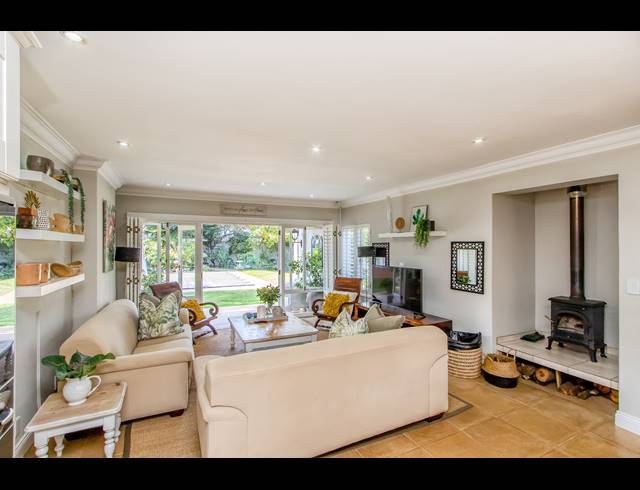3 BEDROOM HOUSE FOR SALE IN BRYANSTON